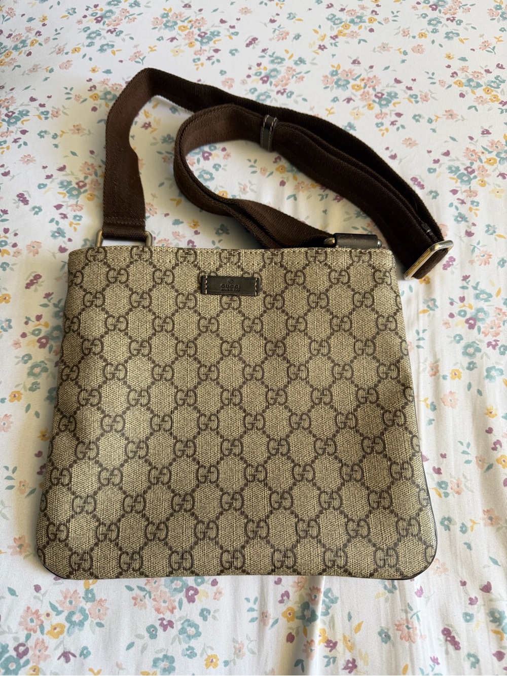 Gucci Beige GG Supreme Canvas Messenger Bag with Brown Strap
